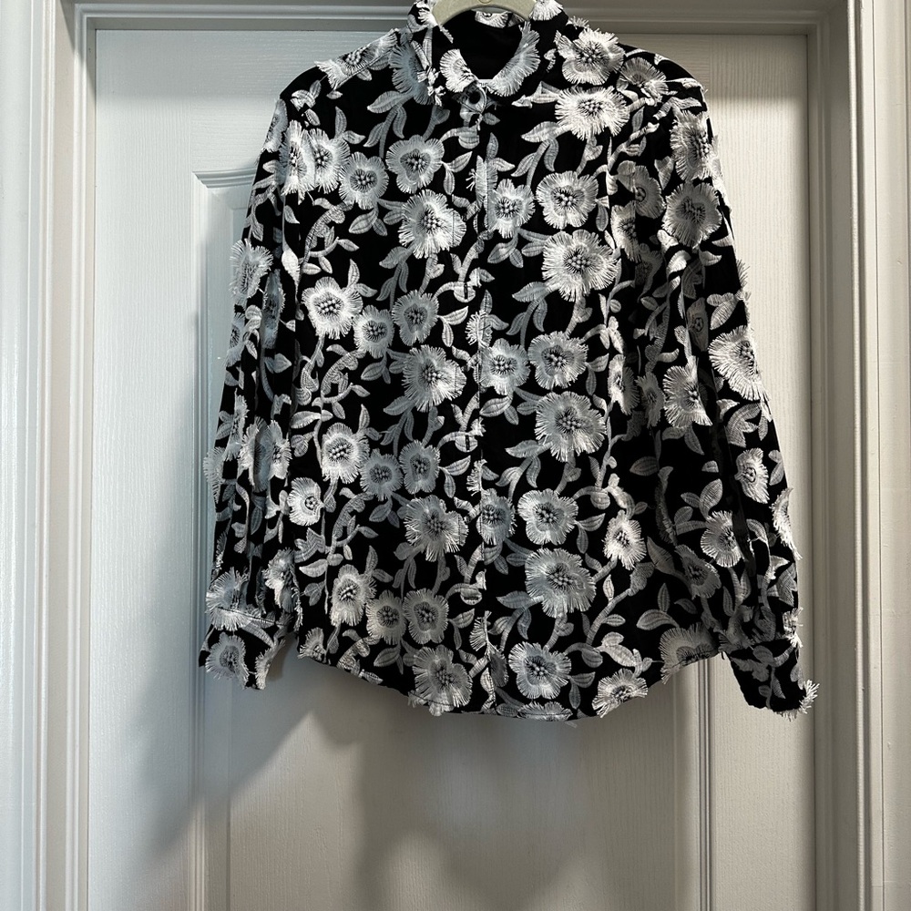 Chico's Black and White Floral Blouse - Picture 2 of 3